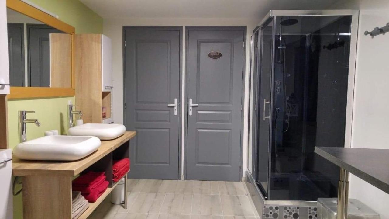 Mirabelle Apartment Jonzac Bagian luar foto