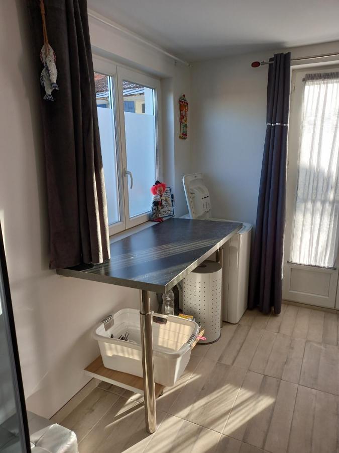 Mirabelle Apartment Jonzac Bagian luar foto
