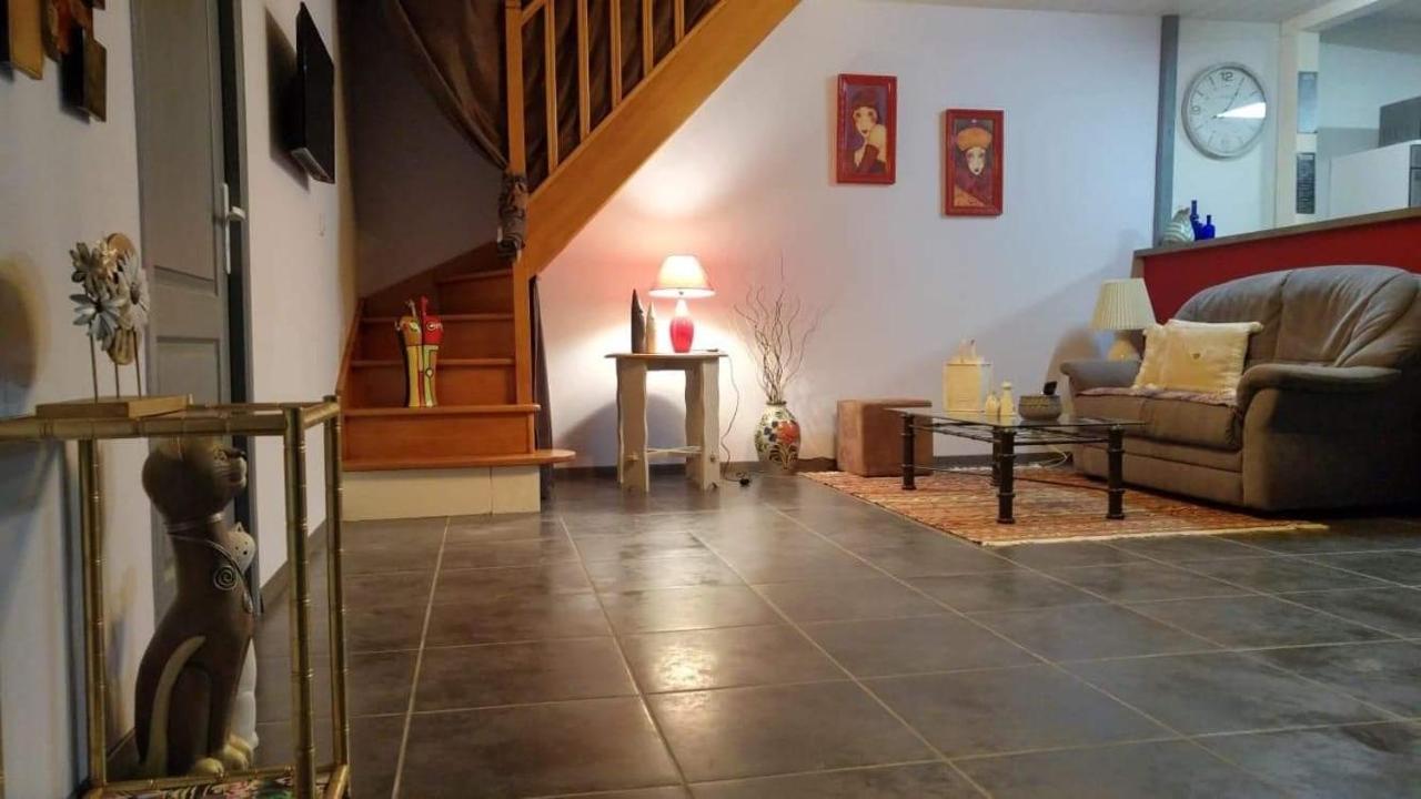 Mirabelle Apartment Jonzac Bagian luar foto
